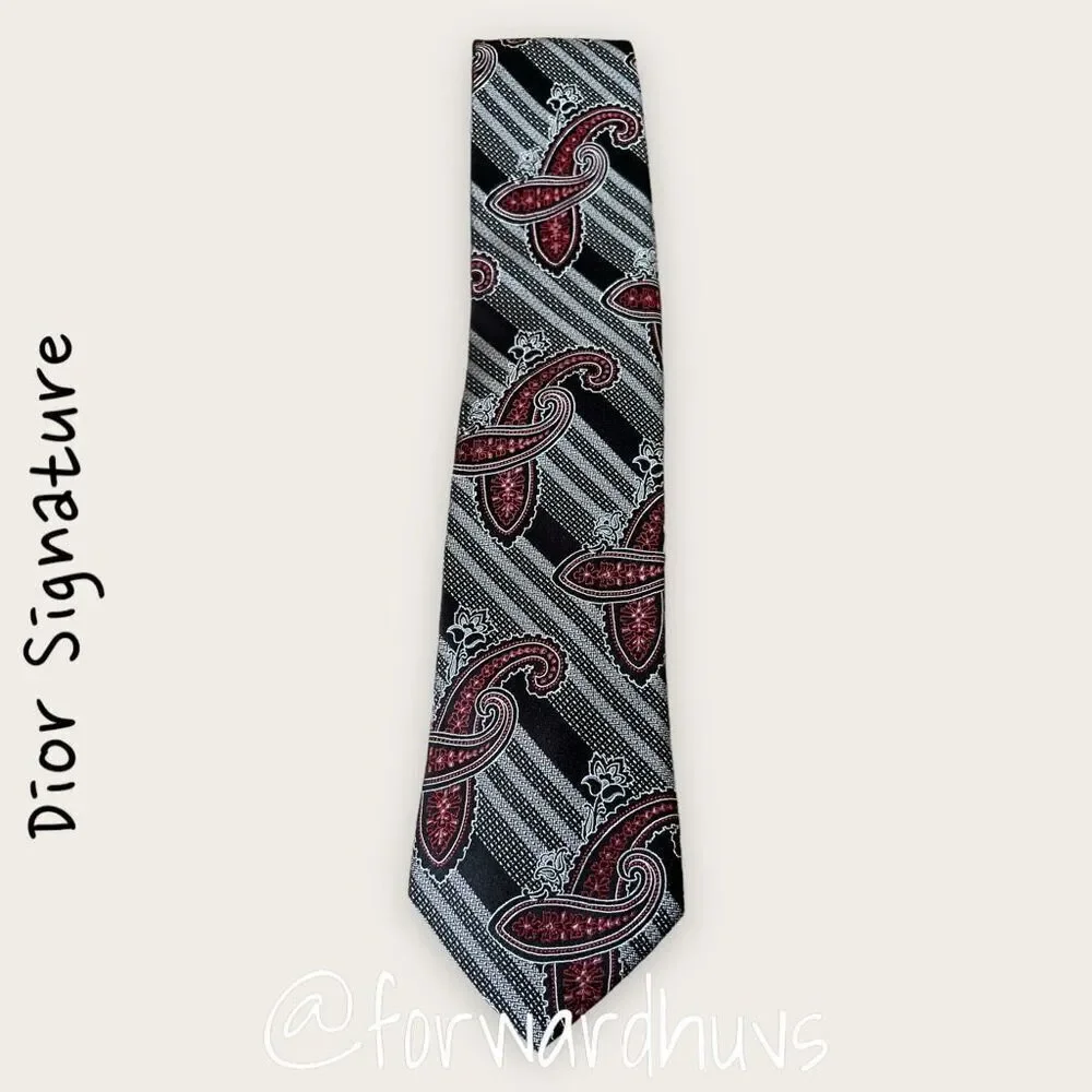Dior Signature 100% Silk Necktie – Timeless Elegance